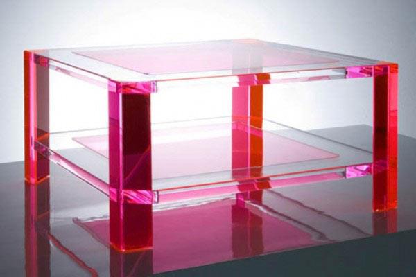 Alexandra-von-Furstenberg’s-Plexiglass-Furniture-1 Alexandra-von-Furstenberg’s-Plexiglass-Furniture-1